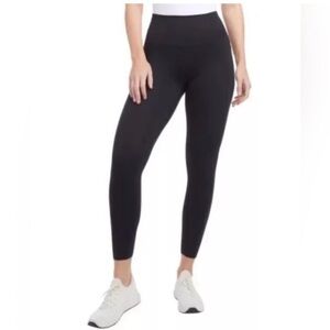 Danskin Ladies High Rise 7/8 Leggings size S